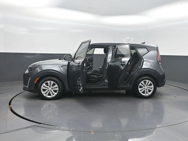 2023 Kia Soul LX IVT - 23057687 - 34