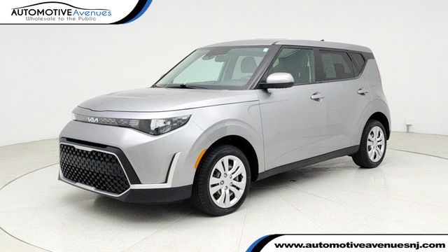 2023 Kia Soul LX IVT - 22943194 - 0