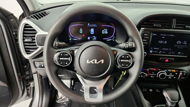2023 Kia Soul LX IVT - 22943194 - 12