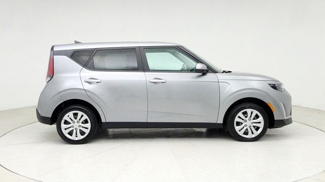 2023 Kia Soul LX IVT - 22943194 - 3