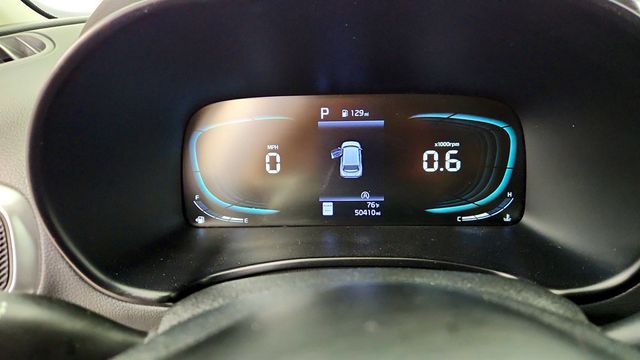 2023 Kia Soul LX IVT w/ Technology Pkg - 23079177 - 13