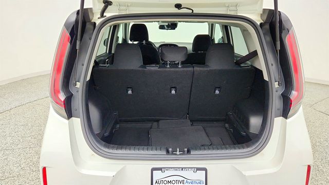 2023 Kia Soul LX IVT w/ Technology Pkg - 23079177 - 20