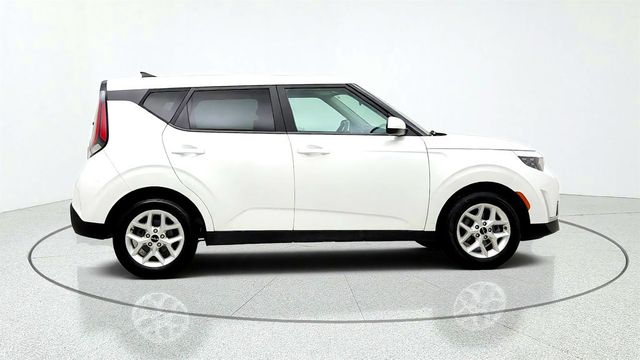 2023 Kia Soul LX IVT w/ Technology Pkg - 23079177 - 3