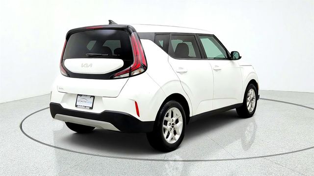 2023 Kia Soul LX IVT w/ Technology Pkg - 23079177 - 4