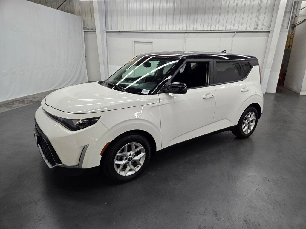 2023 Kia Soul S IVT - 22550977 - 0