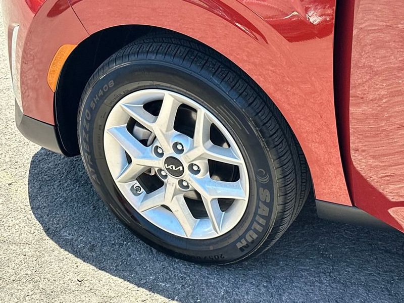 2023 Kia Soul LX S photo 10