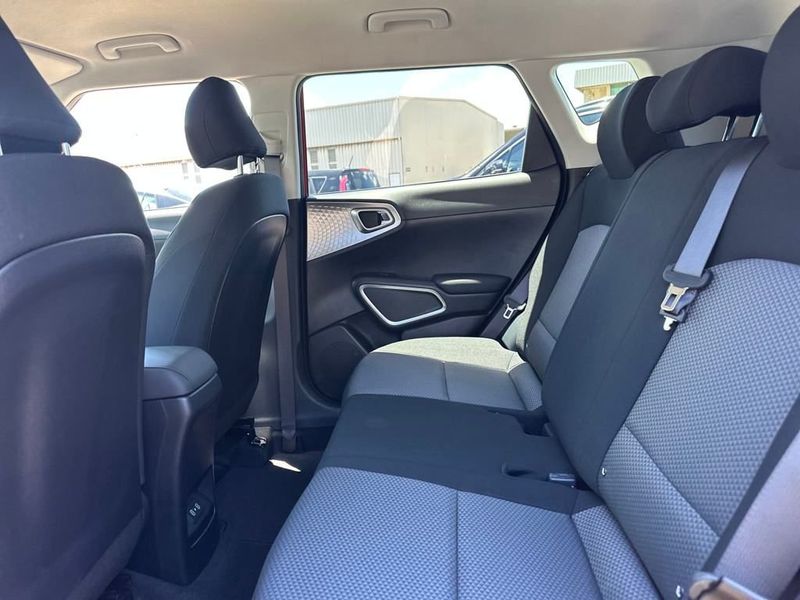 2023 Kia Soul LX S photo 13