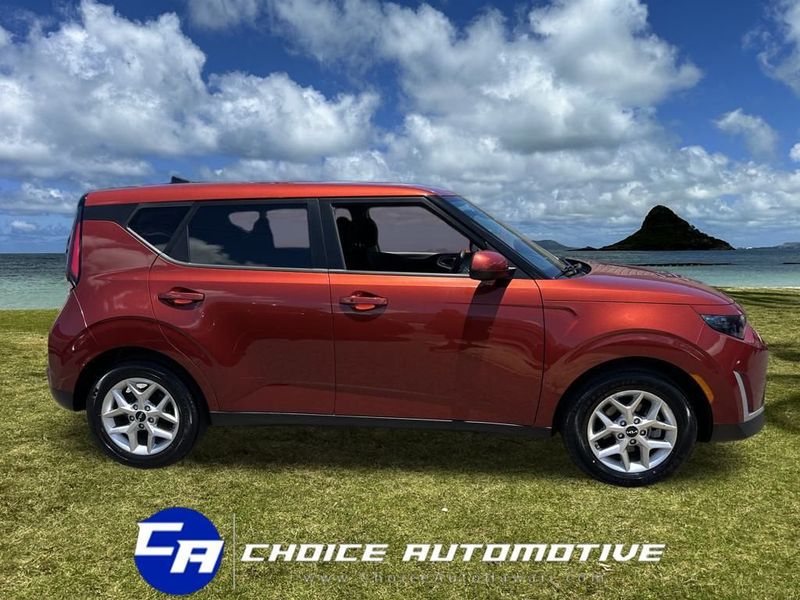 2023 Kia Soul LX S photo 7