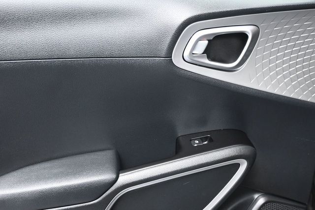 2023 Kia Soul S IVT - 23022423 - 14