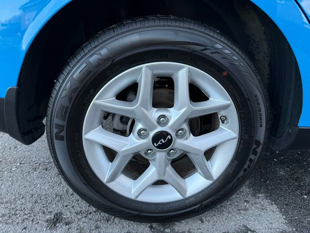 2023 Kia Soul S IVT - 22974886 - 9