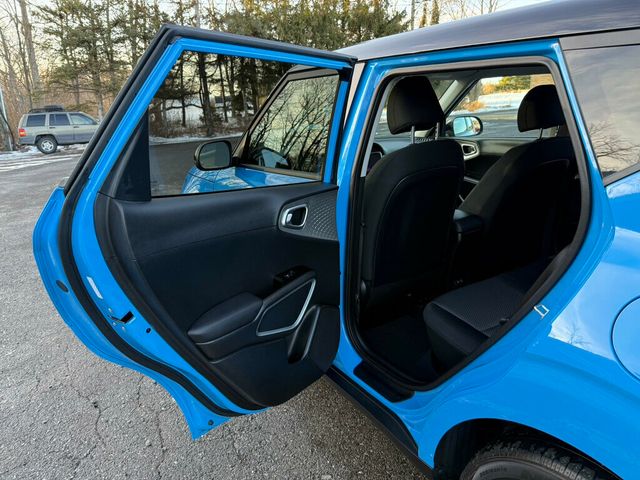 2023 Kia Soul S IVT - 22974886 - 23