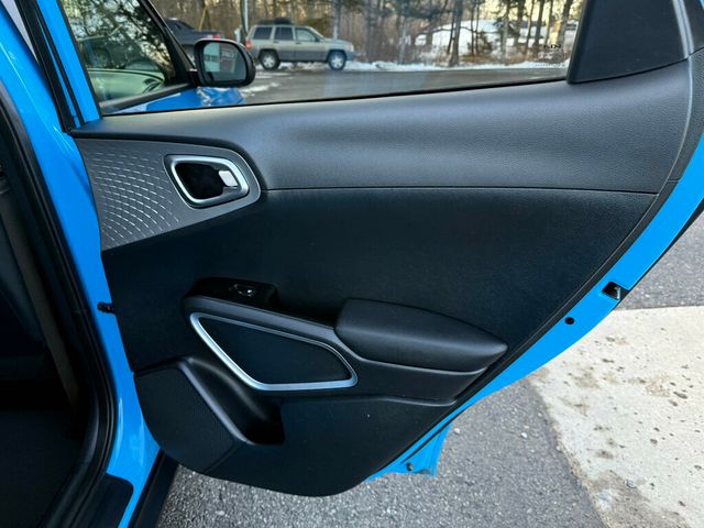 2023 Kia Soul S IVT - 22974886 - 33