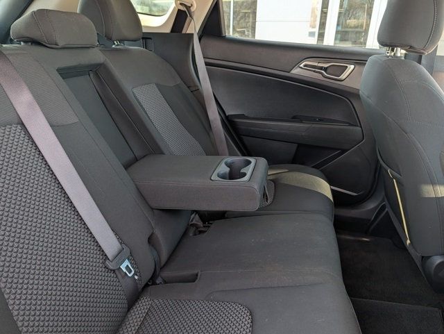 2023 Kia Sportage LX FWD - 22952181 - 16