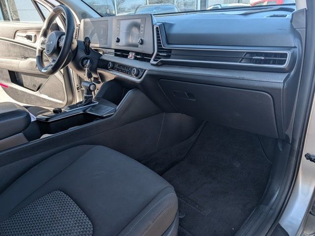 2023 Kia Sportage LX FWD - 22952181 - 17
