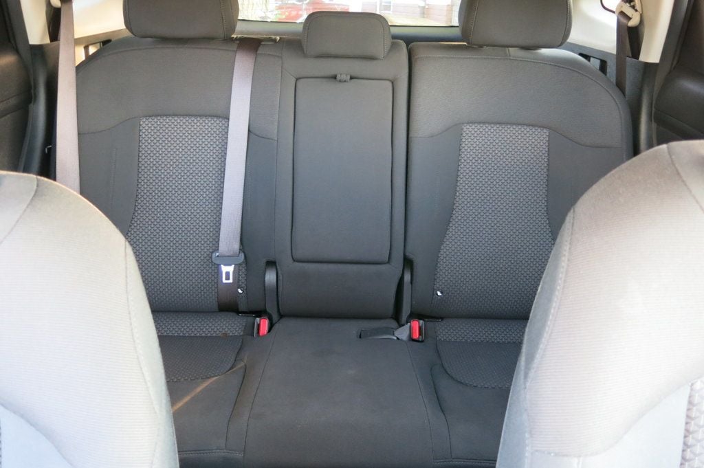 2023 Kia Sportage Hybrid LX AWD - 23055921 - 17
