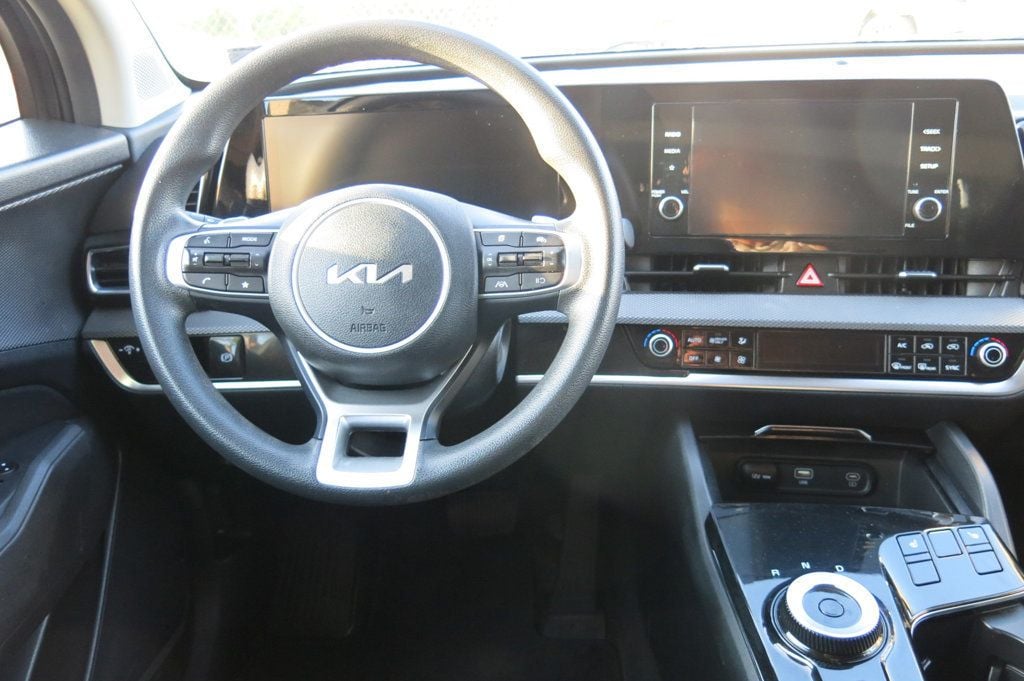 2023 Kia Sportage Hybrid LX AWD - 23055921 - 19