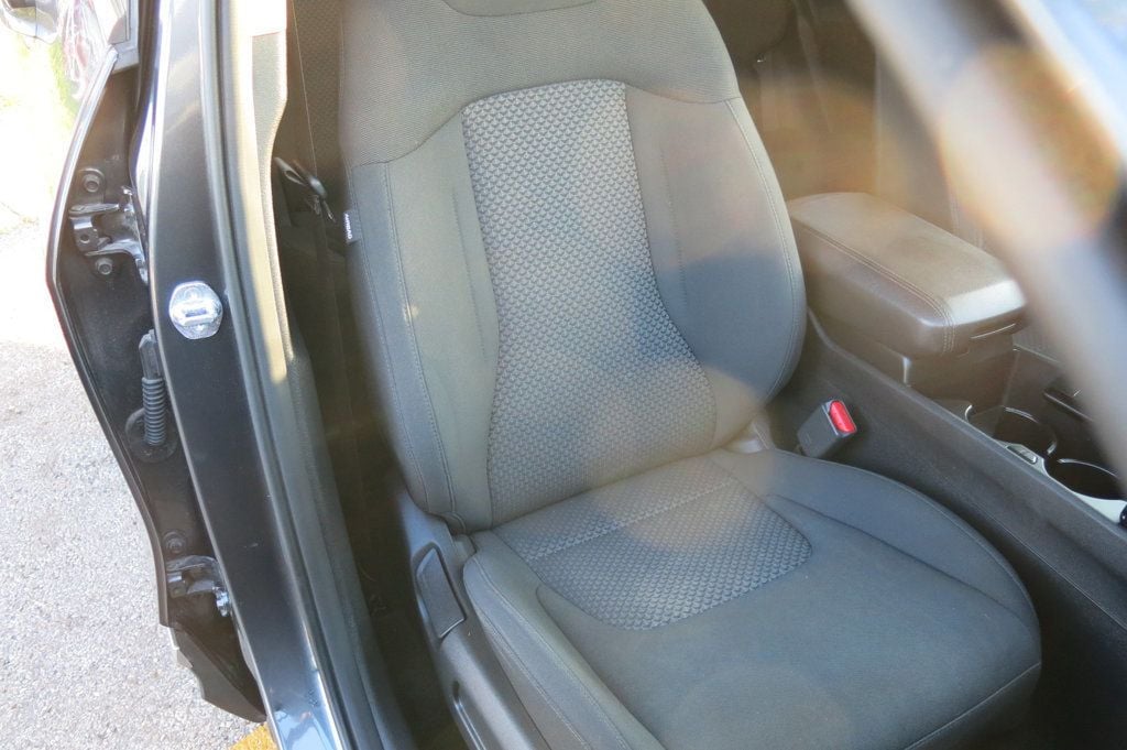 2023 Kia Sportage Hybrid LX AWD - 23055921 - 37