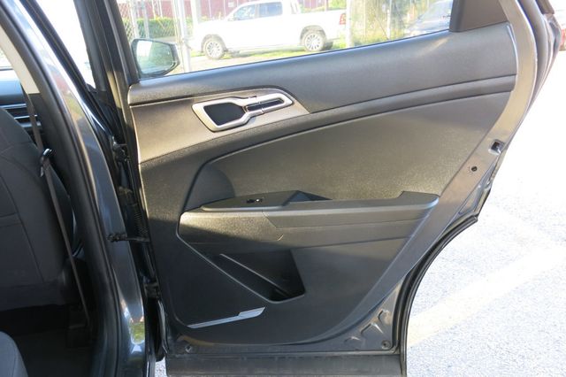 2023 Kia Sportage Hybrid LX AWD - 23055921 - 45