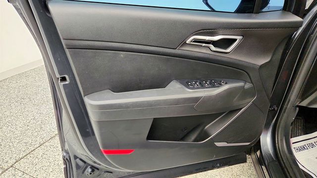 2023 Kia Sportage Hybrid LX AWD - 22993481 - 9