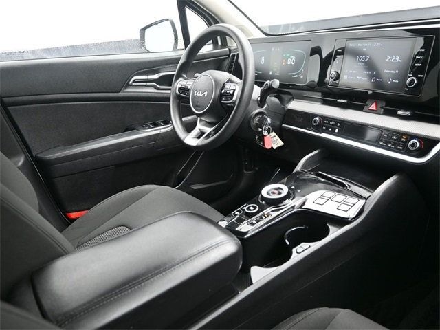 2023 Kia Sportage Hybrid LX FWD - 22977530 - 19