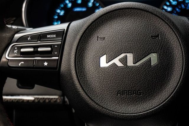 2023 Kia Stinger GT2 AWD - 22994902 - 18