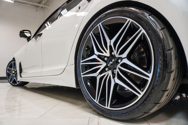 2023 Kia Stinger GT2 AWD - 22994902 - 39