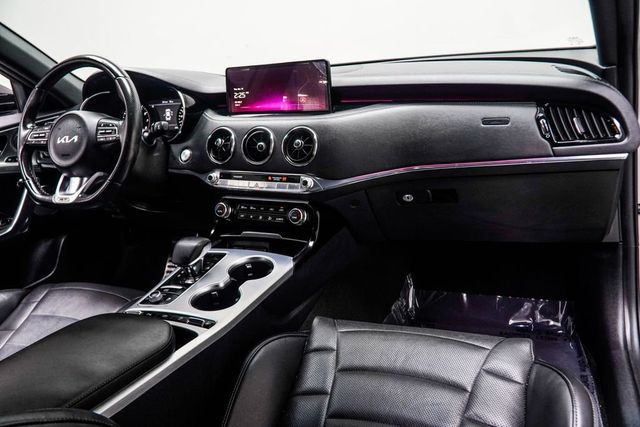 2023 Kia Stinger GT2's photo