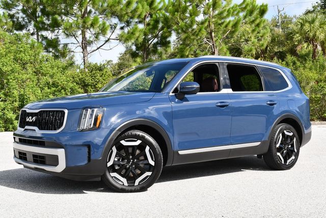 2023 Kia Telluride EX FWD SUV W/Navigation & Ventilated Front Seats - 23048489 - 23