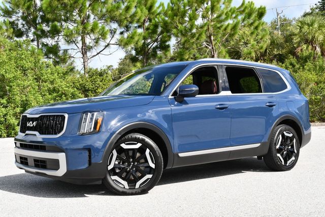 2023 Kia Telluride EX FWD SUV W/Navigation & Ventilated Front Seats - 23048489 - 24