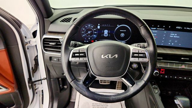 2023 Kia Telluride SX AWD w/ Mahogany Interior Color Package - 23028185 - 13