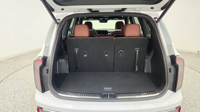 2023 Kia Telluride SX AWD w/ Mahogany Interior Color Package - 23028185 - 23