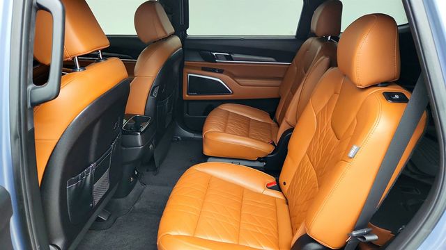 2023 Kia Telluride SX Prestige X-Line AWD w/ Terracotta Interior - 23010738 - 22