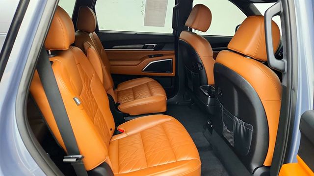 2023 Kia Telluride SX Prestige X-Line AWD w/ Terracotta Interior - 23010738 - 25