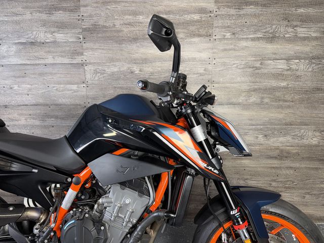 2023 KTM 890 Duke R One Owner! - 23081422 - 3
