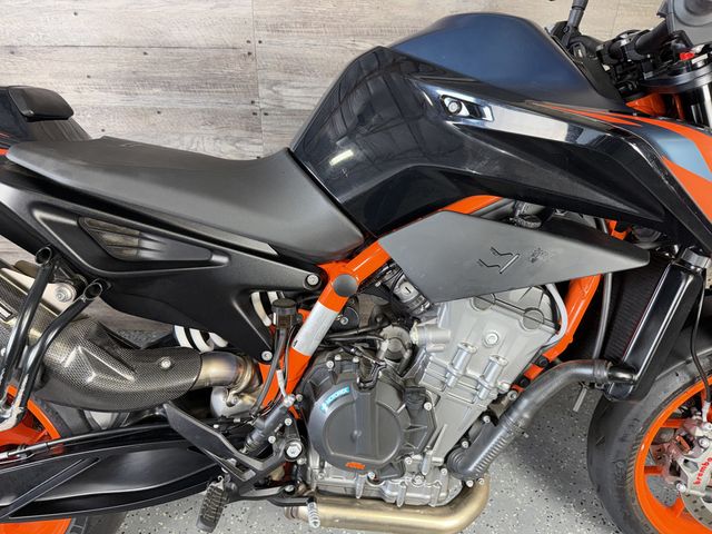 2023 KTM 890 Duke R One Owner! - 23081422 - 5