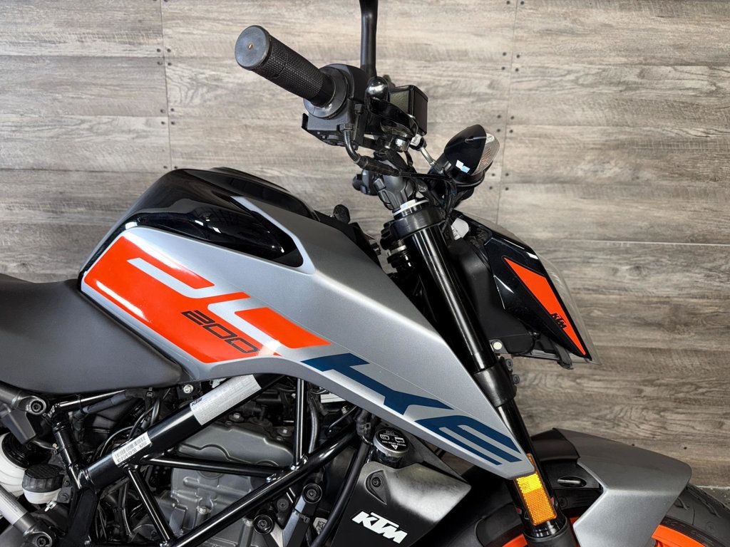 2023 KTM Duke 200 LOW MILES! - 22947072 - 3