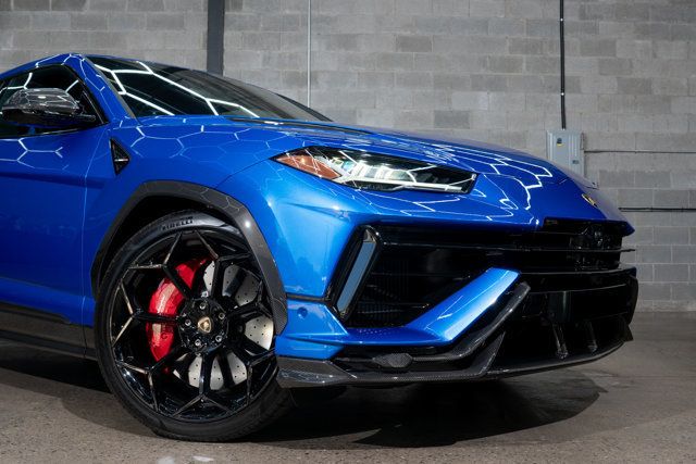 2023 Lamborghini Urus Performante photo 37