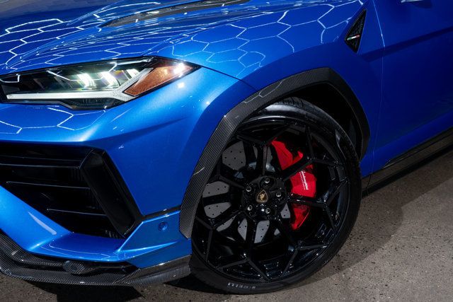 2023 Lamborghini Urus Performante photo 39