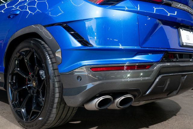 2023 Lamborghini Urus Performante photo 45