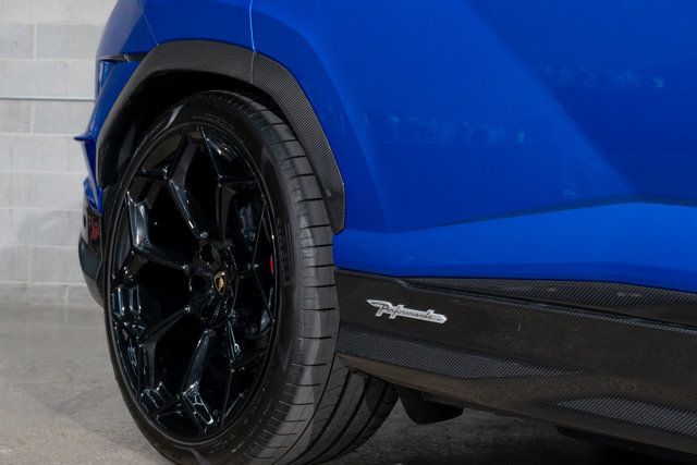 2023 Lamborghini Urus Performante photo 56