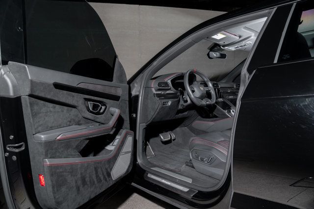 2023 Lamborghini Urus Performante AWD - 22998991 - 31