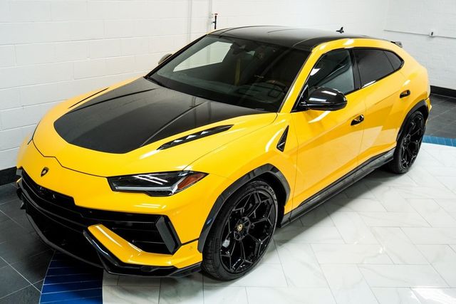 2023 Lamborghini Urus Performante photo 15