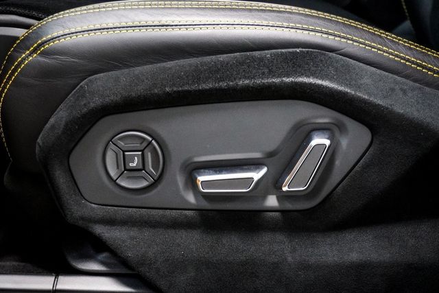 2023 Lamborghini Urus Performante photo 20