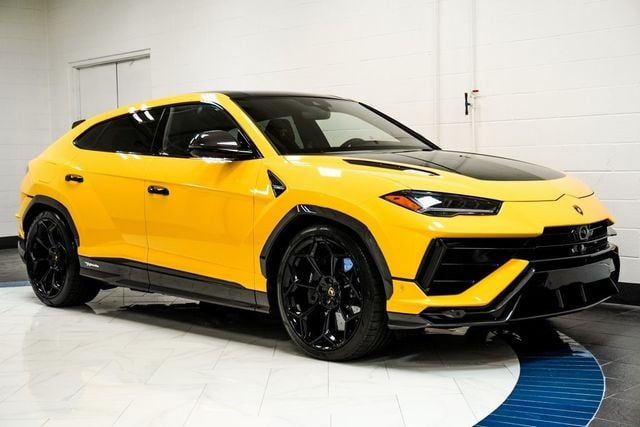 2023 Lamborghini Urus Performante photo 4