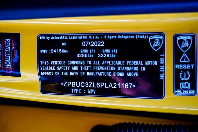 2023 Lamborghini Urus Performante photo 47