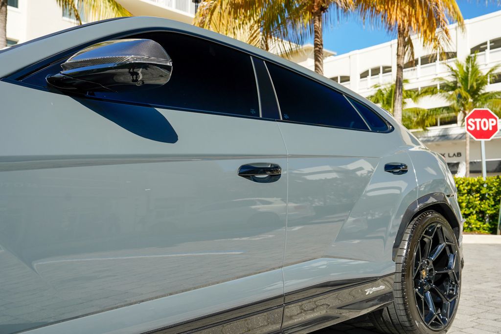 2023 Lamborghini Urus Performante AWD - 22982653 - 11