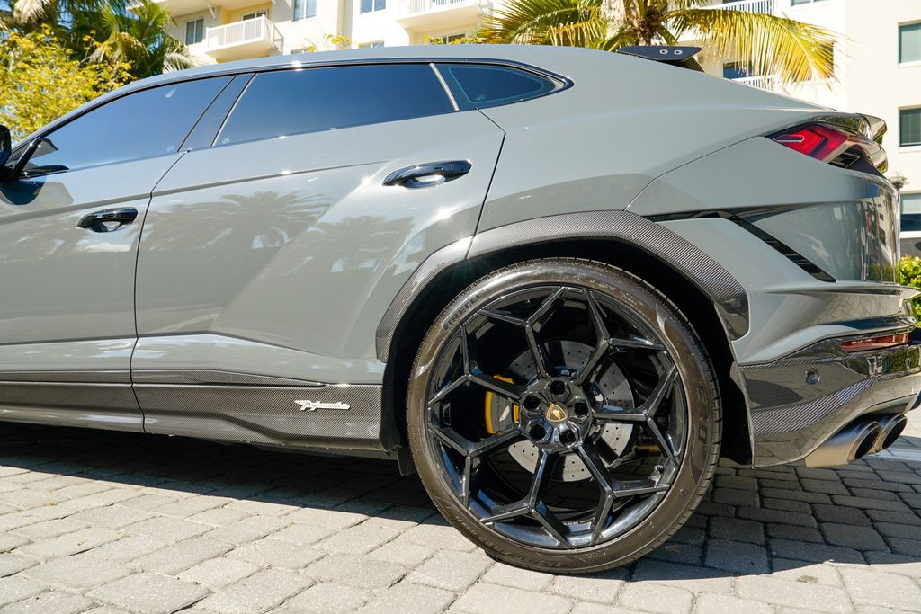 2023 Lamborghini Urus Performante AWD - 22982653 - 17