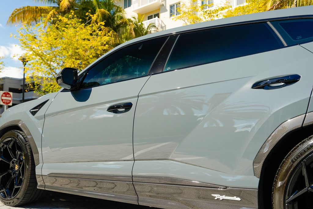 2023 Lamborghini Urus Performante AWD - 22982653 - 19