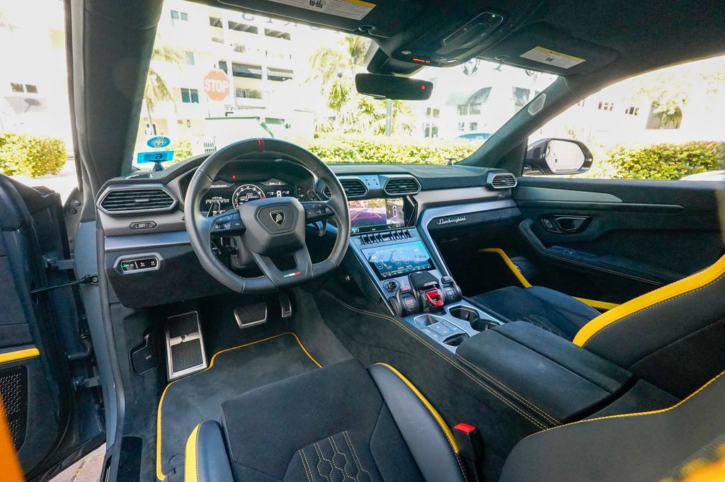 2023 Lamborghini Urus Performante AWD - 22982653 - 2