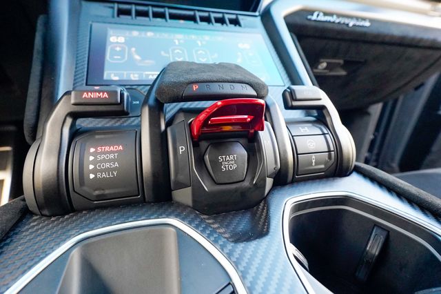 2023 Lamborghini Urus Performante AWD - 22982653 - 74